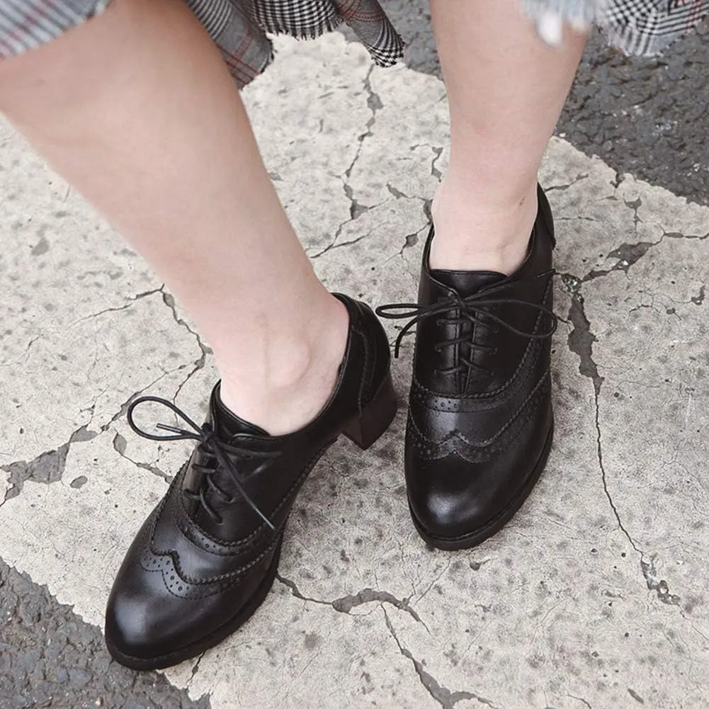 CYNLLIO Women's Vintage Wingtips Lace up Oxfords Brogues Shoes Mid Chunky Heels Pumps Perforated Dress Saddle Shoes