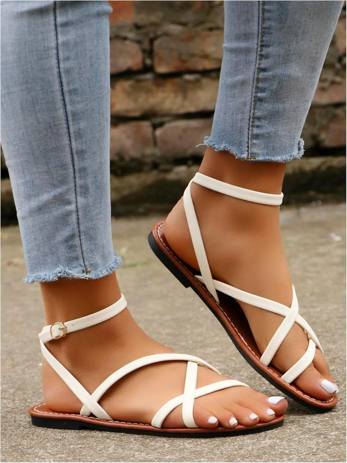 Floerns Women's Fisherman Flat Sandals Ankle Strap Criss Cross Beach Sandals