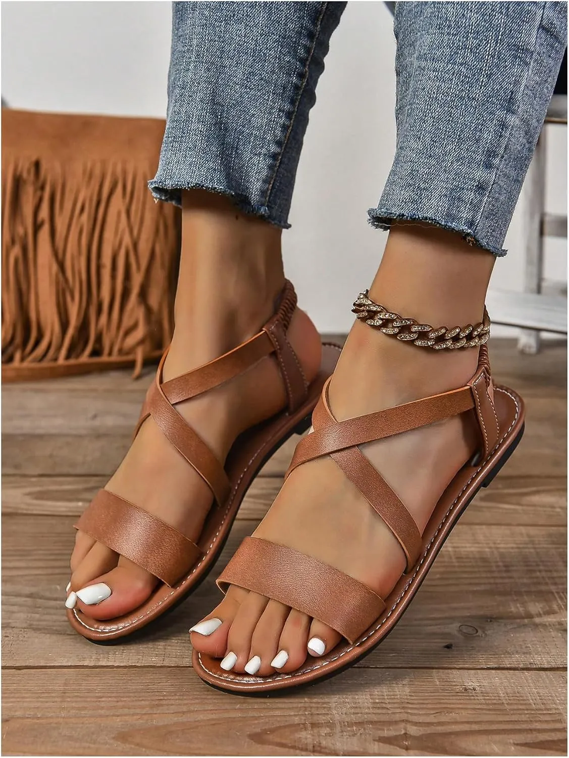Floerns Women's Flat Sandal Criss Cross Ankle Strap Leather Slip on Summer Shoes