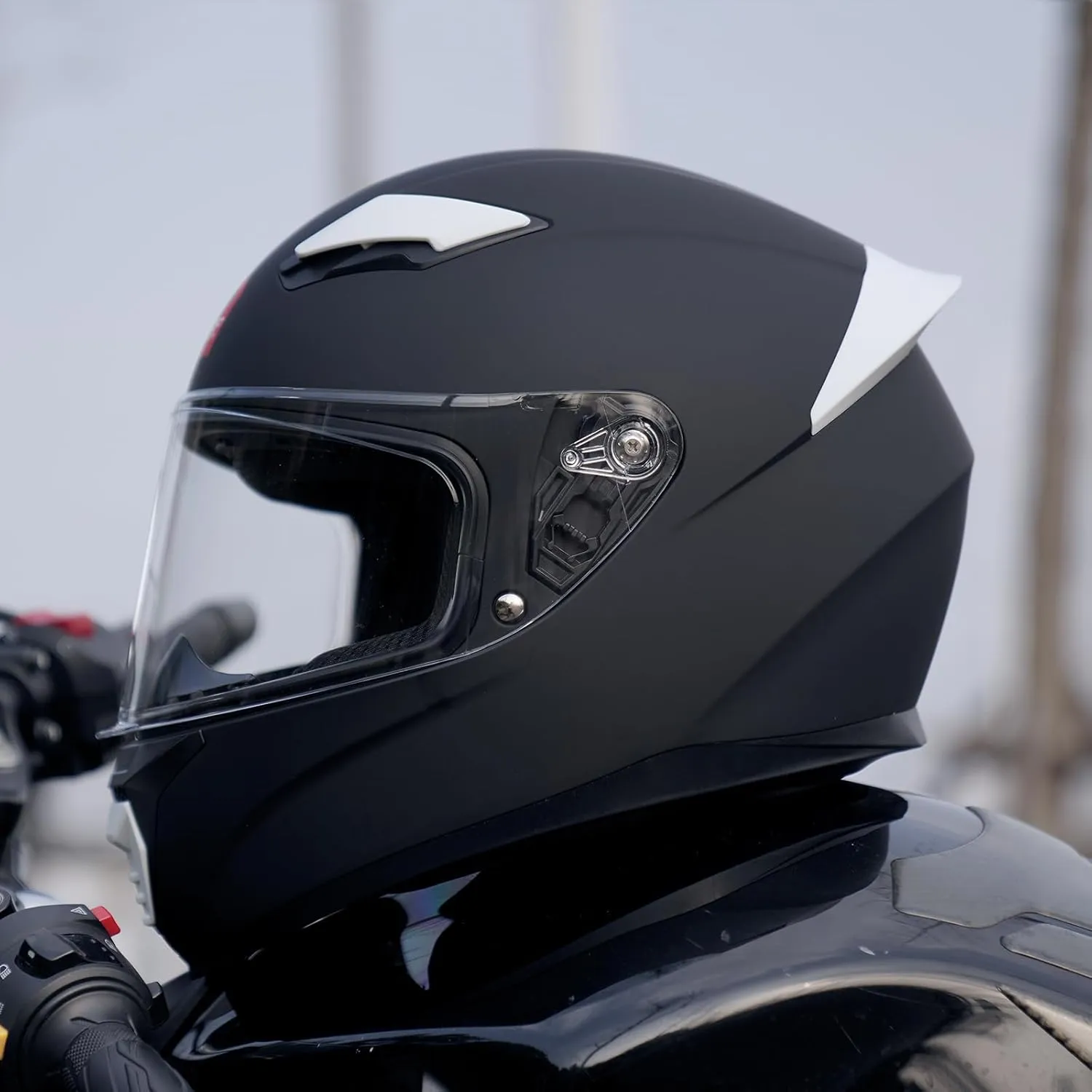 Full Face Motorcycle Helmet WS-607 DOT Approved Motorbike Racing Street Bike Helmets for Adults with Visor