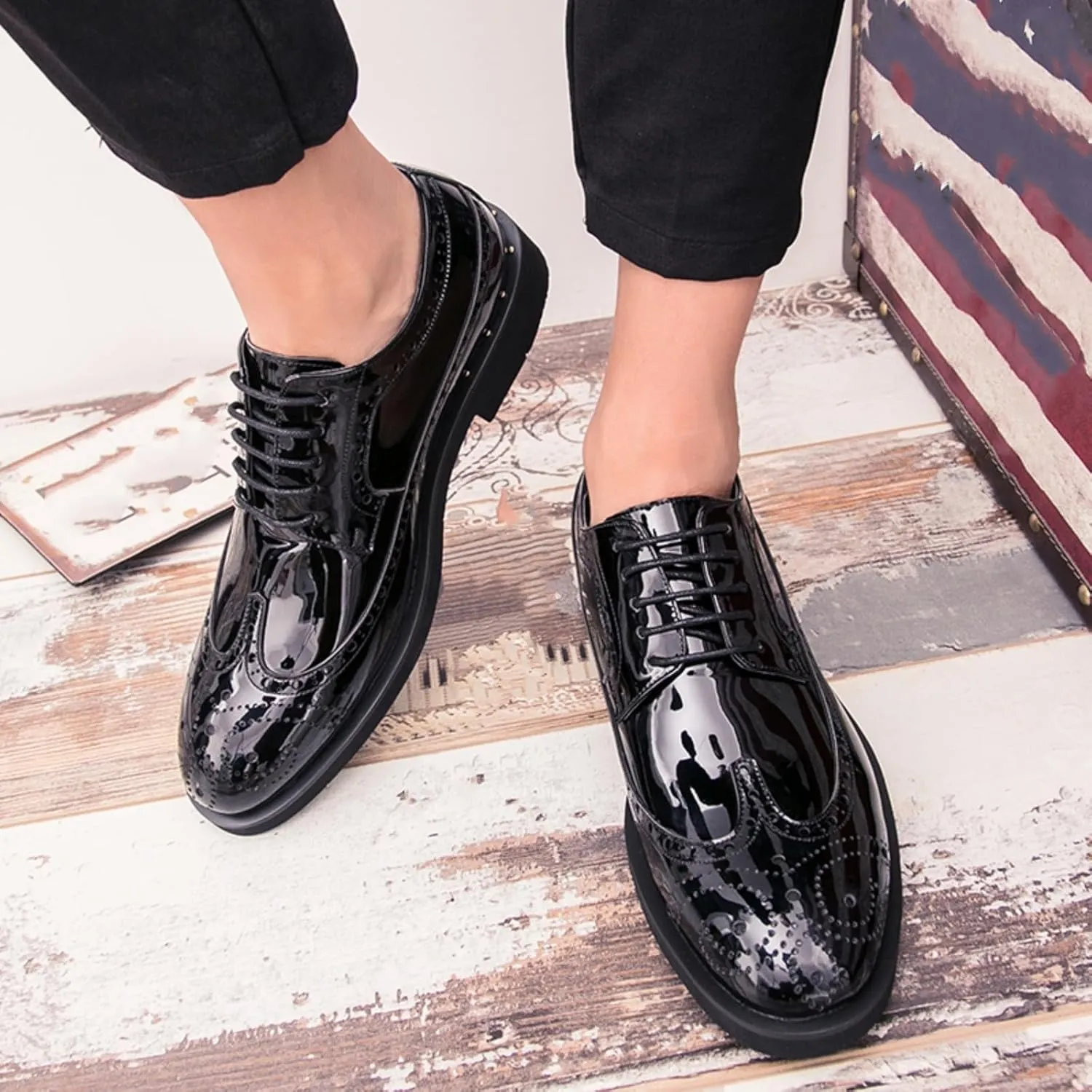 Men's Sparkle Patent Leather Brogue Wingtip Lace Up Dress Oxford Shoes Tuxedo Modern Round Toe Slip On Derby Shoes for Wedding Evening Party