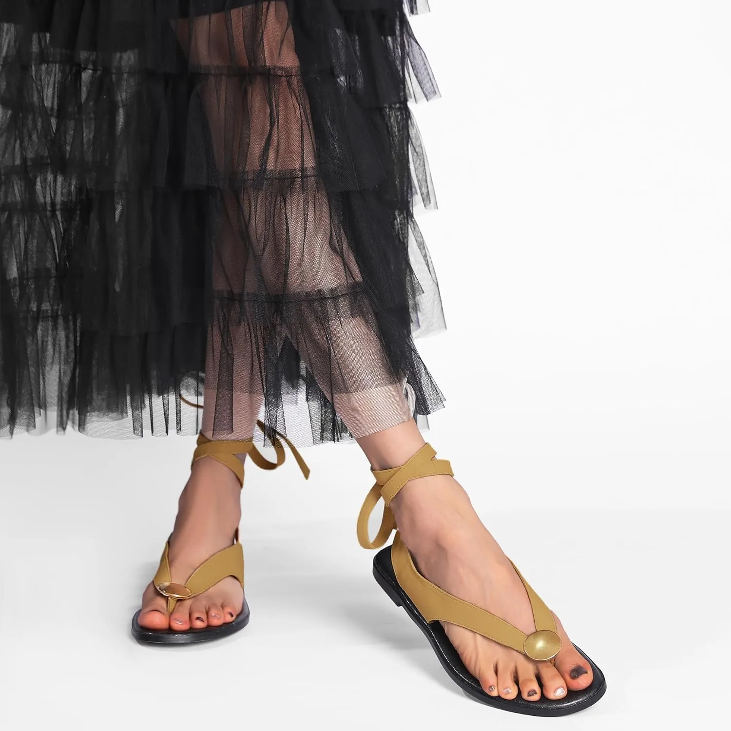 Strap Flip Flop Flat Sandals for Women with Metal Circular Ankle Strappy Ladies Fashion Cute Summer Thong Sandals Dressy.