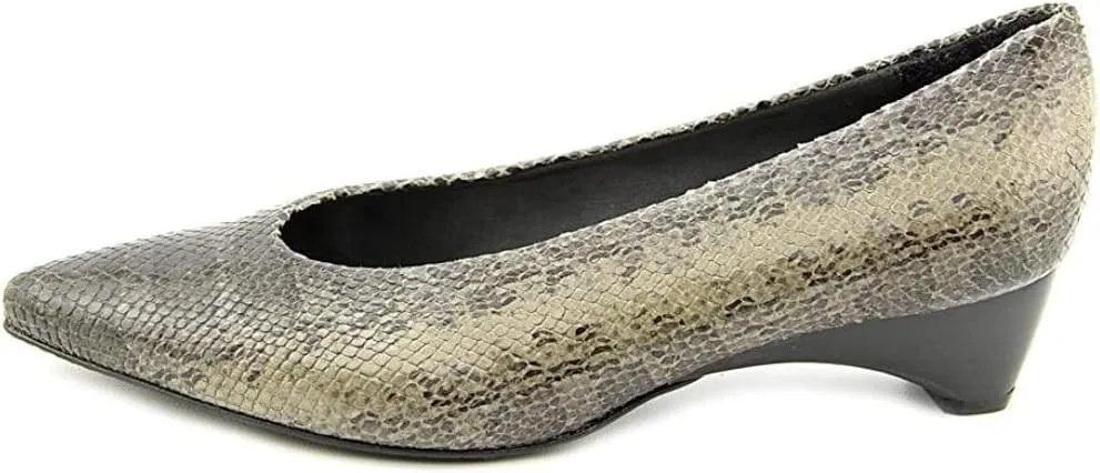 Stuart Weitzman Women's Metro Slingback Sandal