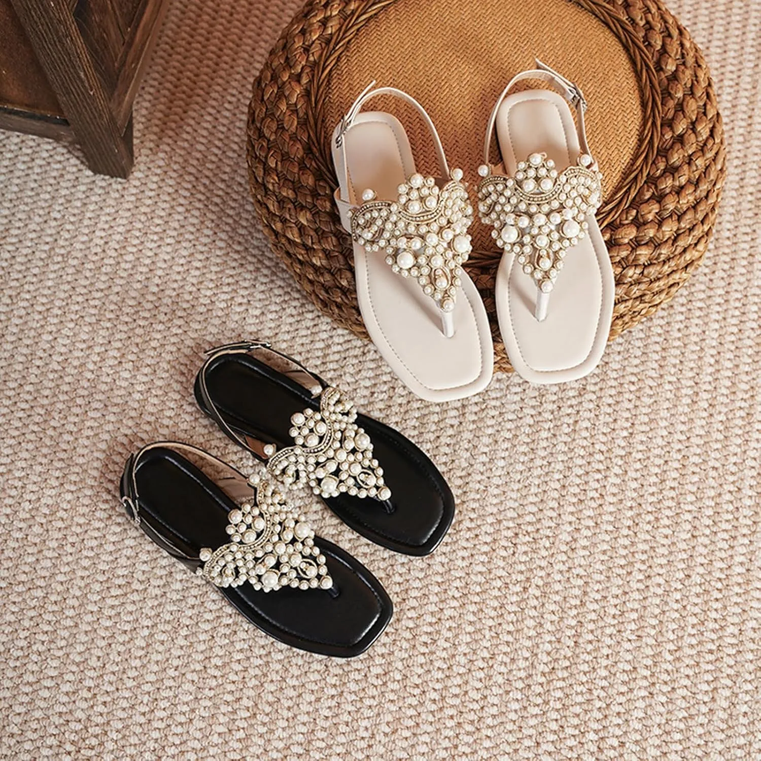 T-Strap Bohemian Flat Flip Flops for Women's Comfortable Fashion Back Ankle Buckle Square Toe Summer Thong Pearl Sandals for Wedding Party Dress